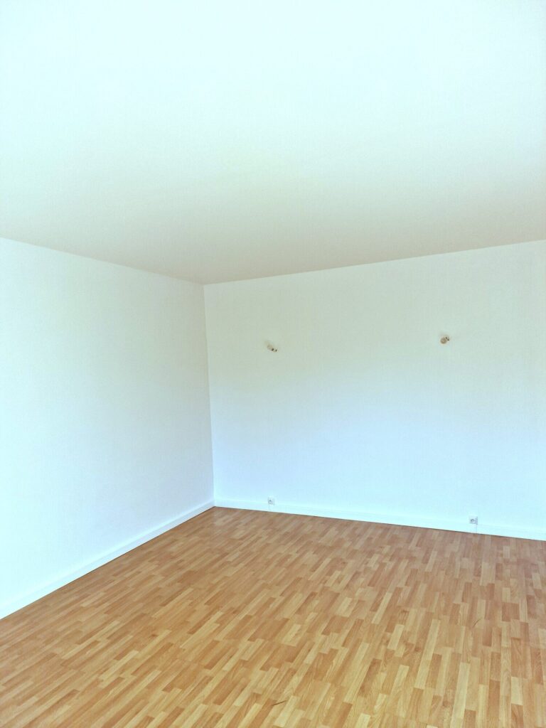 Appartement 3 pièces rénové de 63,87 m² — balcon, parking, résidence avec gardien — photo 4