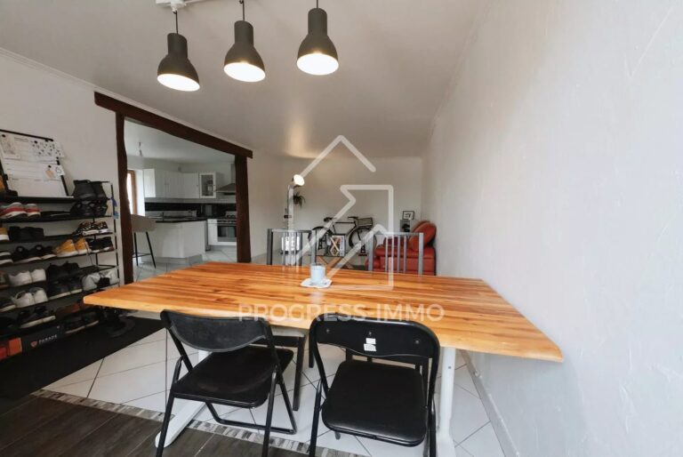 Maison de ville 92 m² 3 chambres avec terrasse et garage, terrain 143m² — photo 4