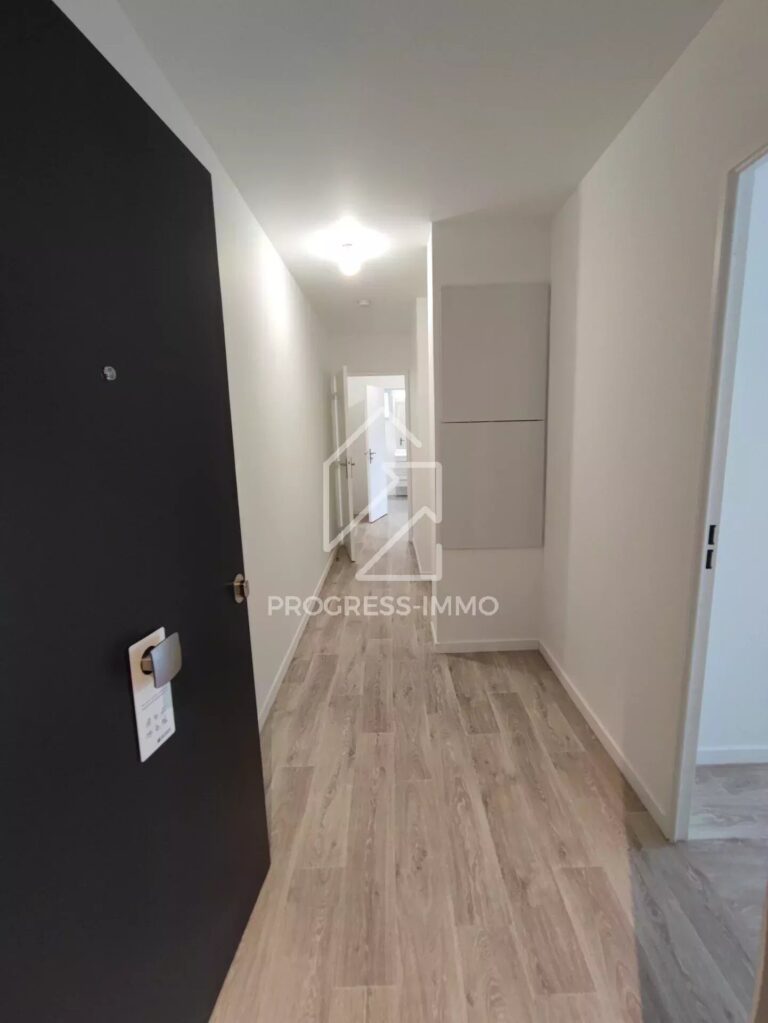 Livry à louer 3 pièces avec balcon et parking double — photo 4