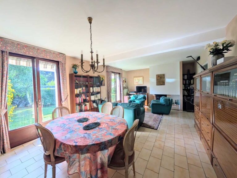 Maison lumineuse à Ormesson à fort potentiel — photo 3